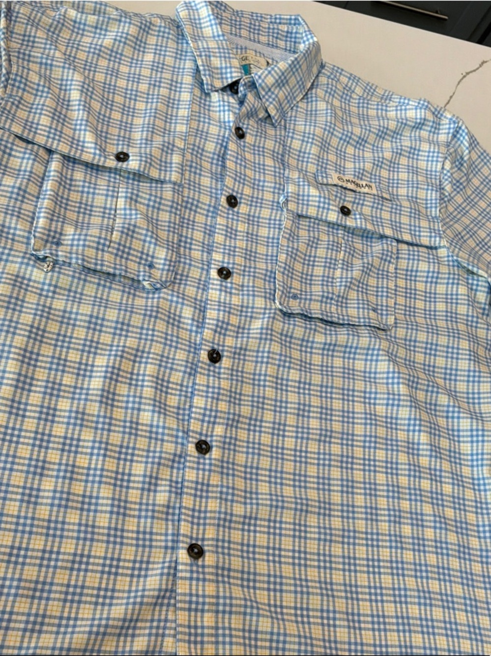 Magellan Men’s Medium Fishing Light Blue White Plaid Short-Sleeve Button-Down